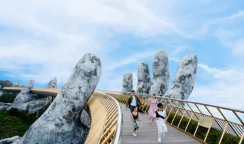 find Da Nang flights on Traveloka